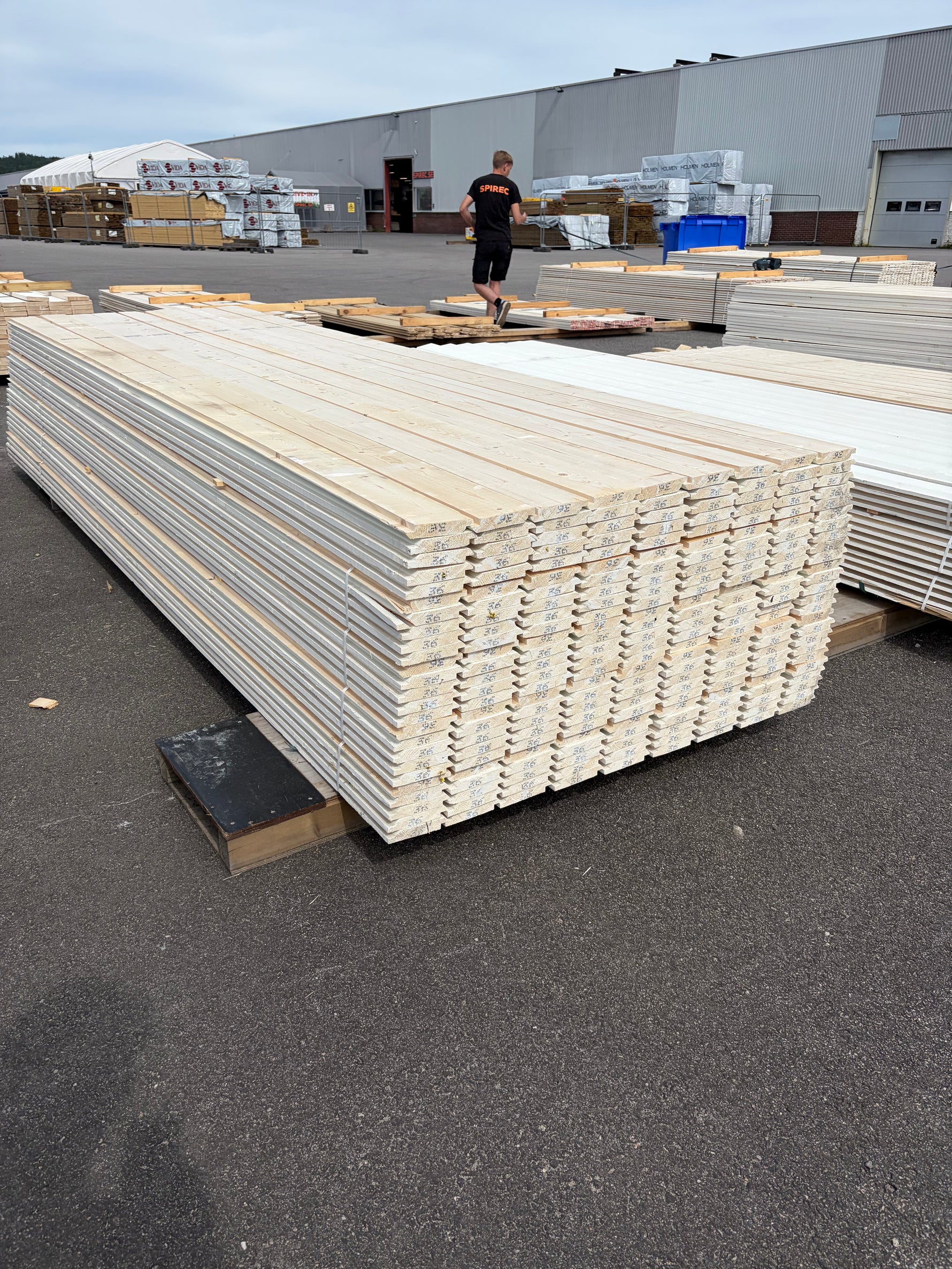 Paket Ytterpanel Dubbelfas Halvspont 22x120mm, 225st 3.60m Mellanstruken&nbsp;