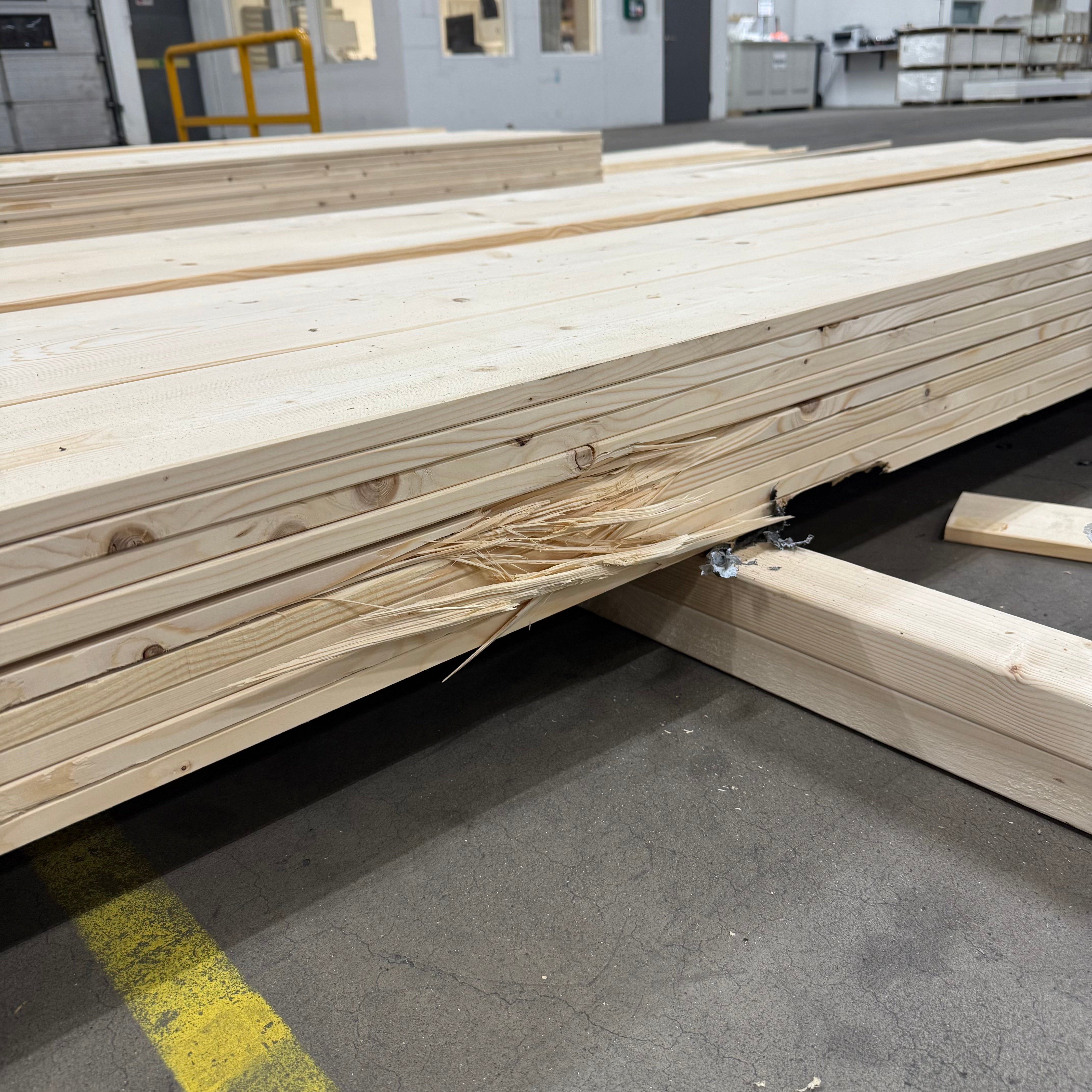 Paket Hyvlade Brädor 19x195mm – 44 st (3,3–4,8 m, gran, utskott)