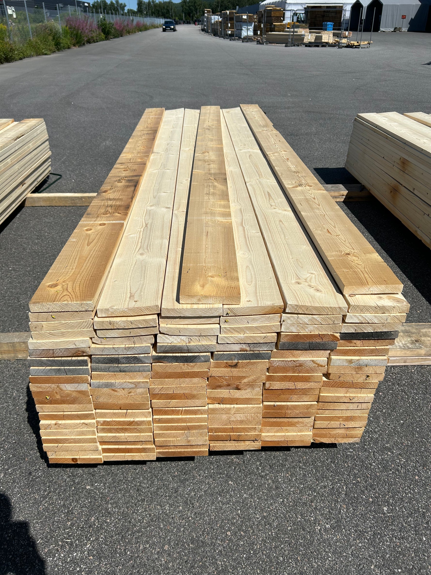 Paket Finsågade Brädor 28x170mm 3.30m 117st Obehandlade