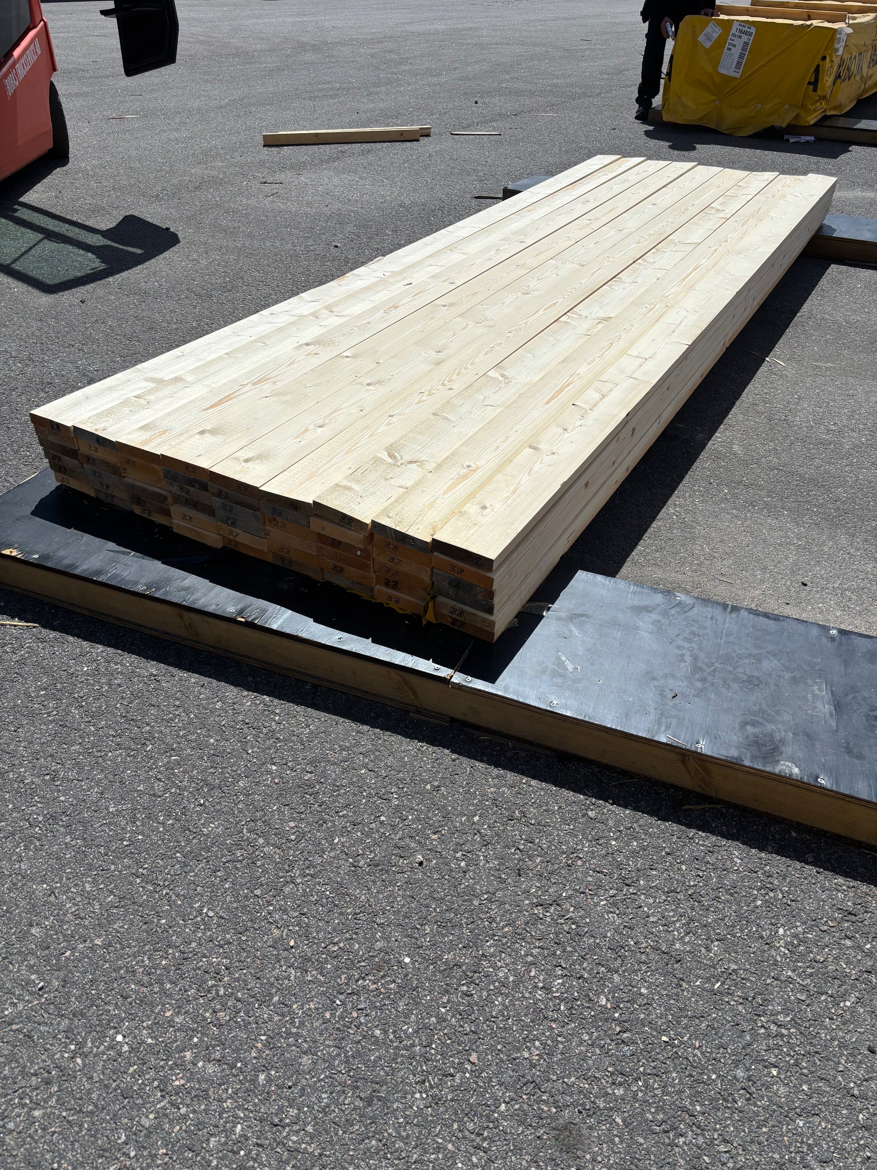Paket Finsågade Brädor 28x120mm, 54st 3,30m