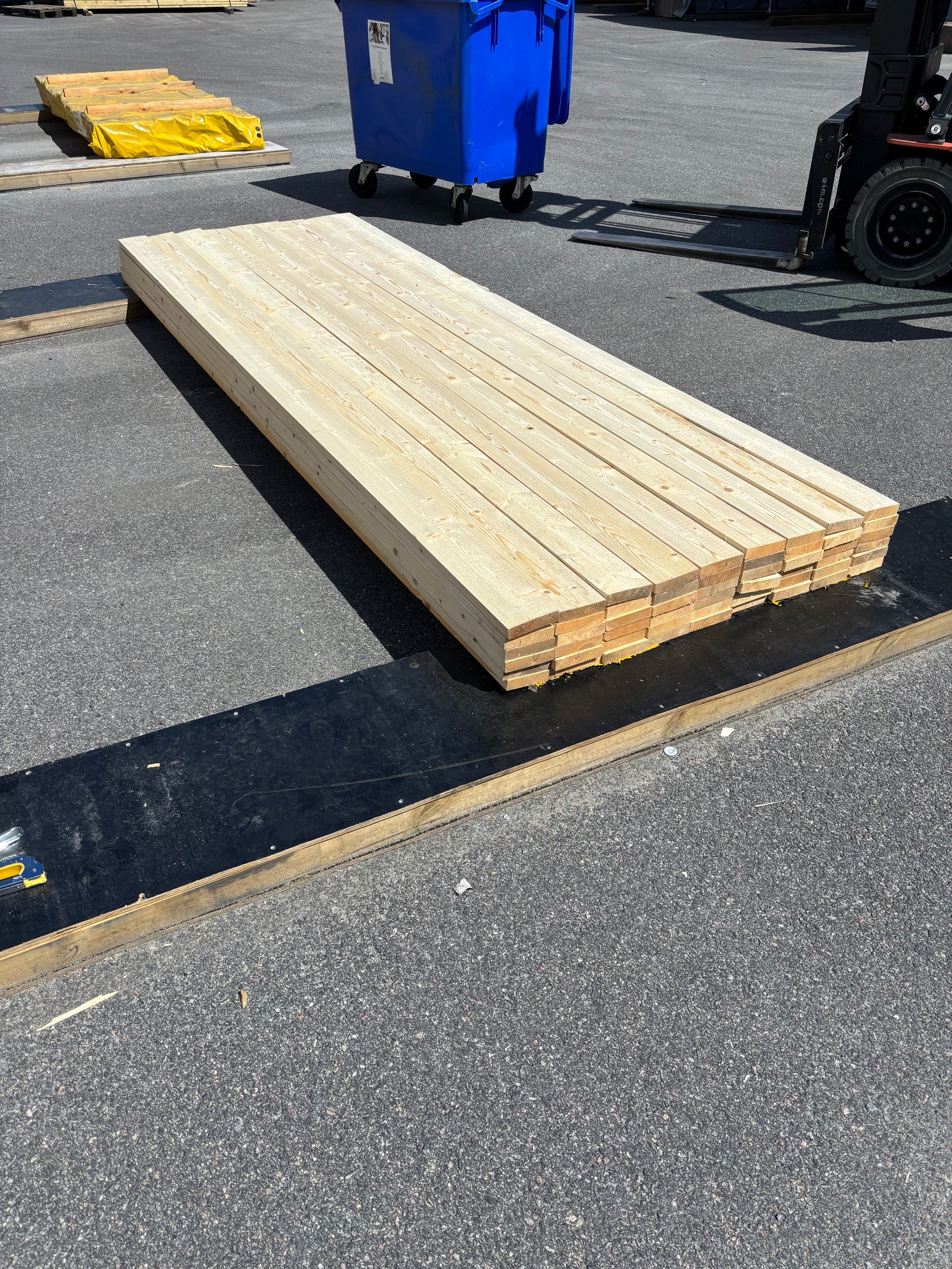 Paket Finsågade Brädor 28x120mm, 54st 3,30m