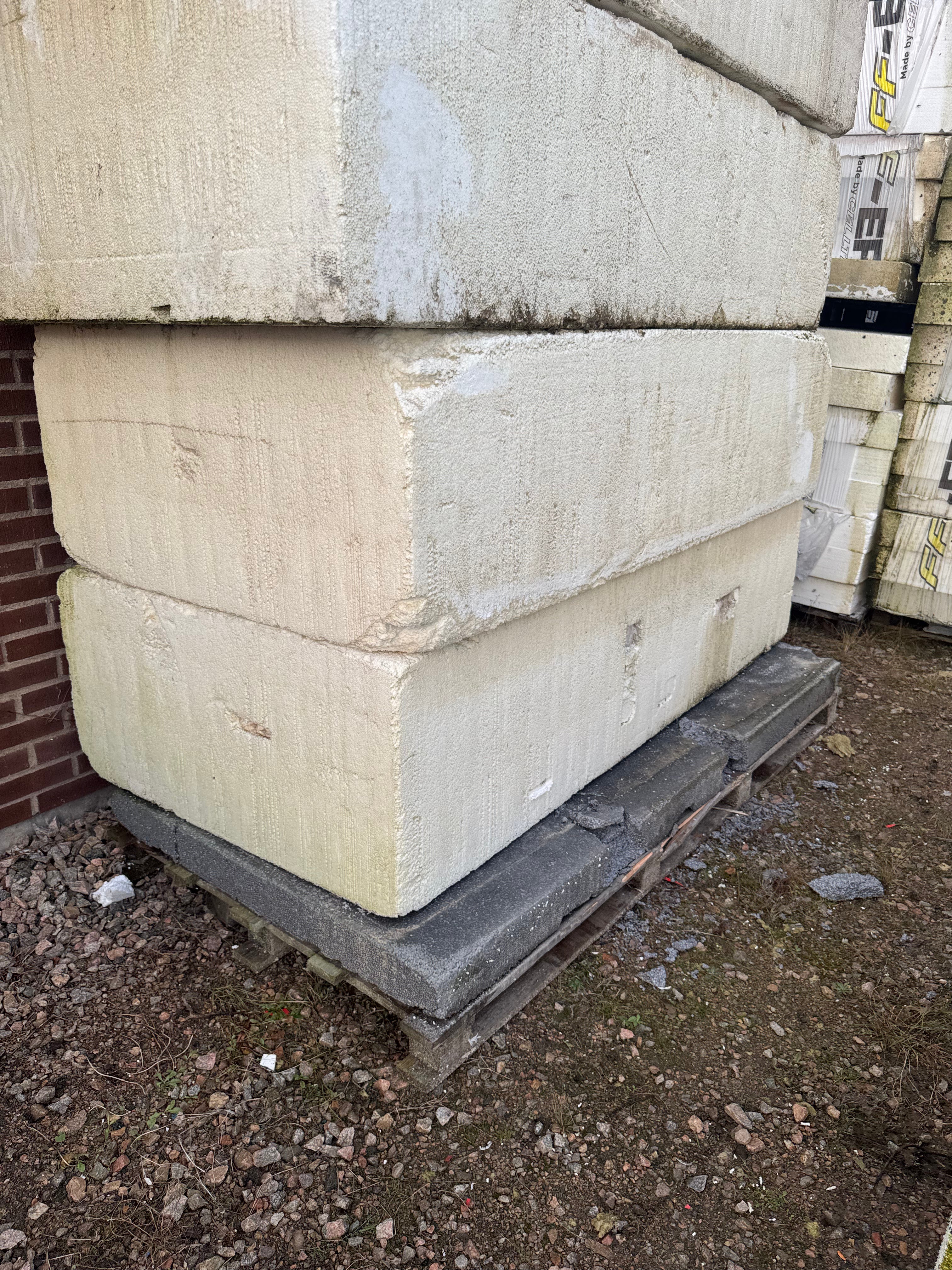 Pall Cellplastskivor – 2400×1200×600 mm (4 st + 1 extra i annat mått)