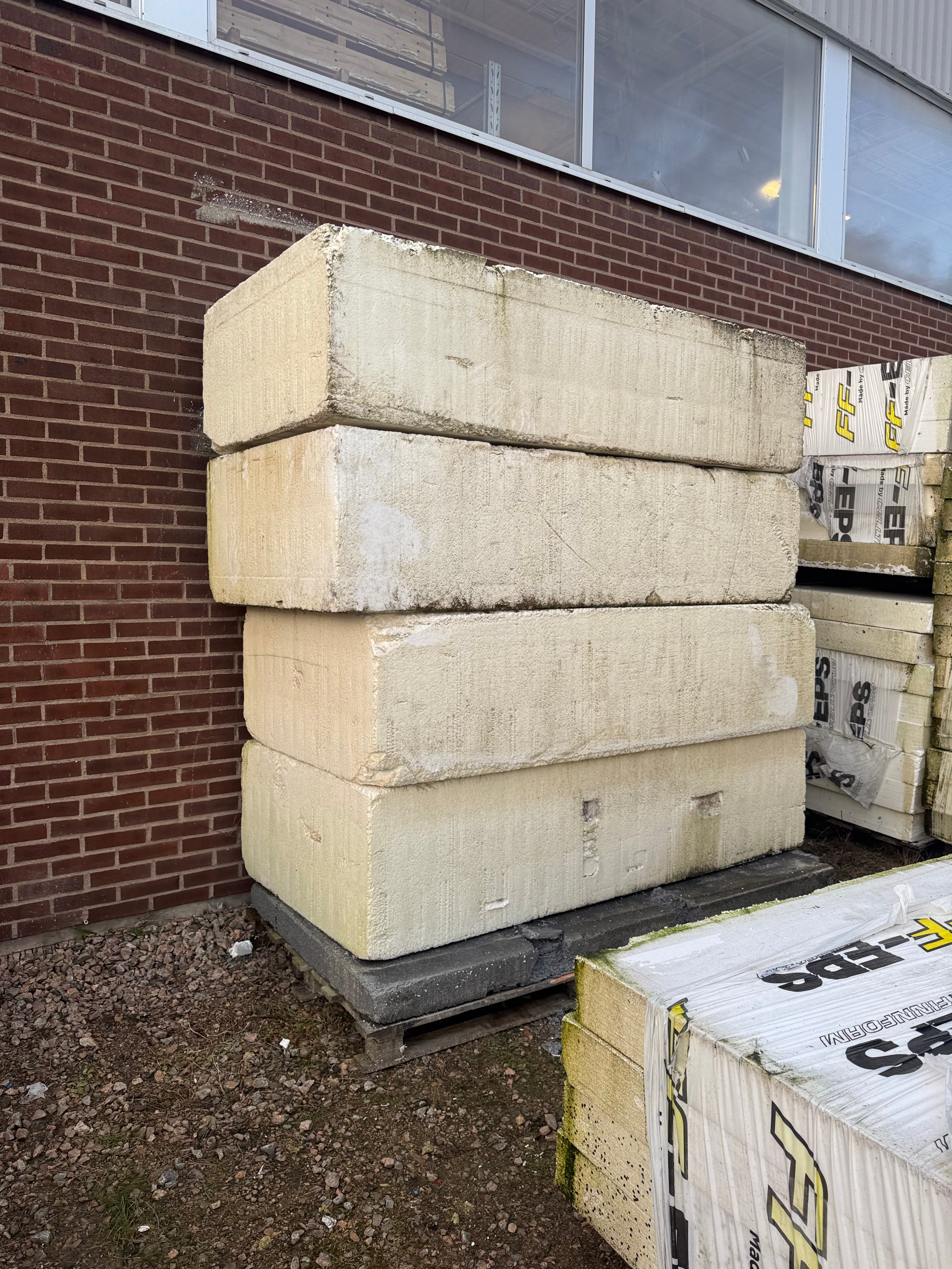 Pall Cellplastskivor – 2400×1200×600 mm (4 st + 1 extra i annat mått)