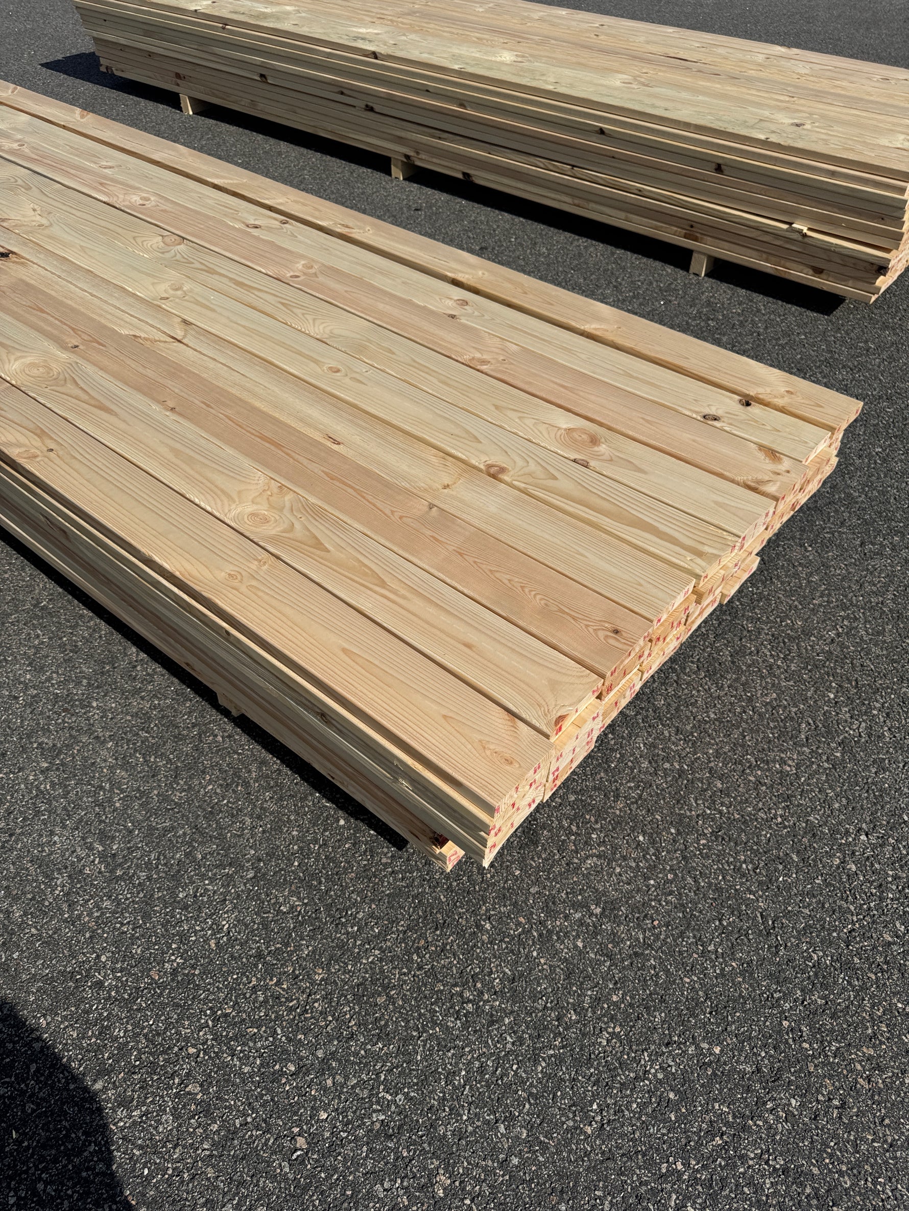 Paket Hyvlad 28x120 – 90st – 4.20 m – ANDRASORTERING