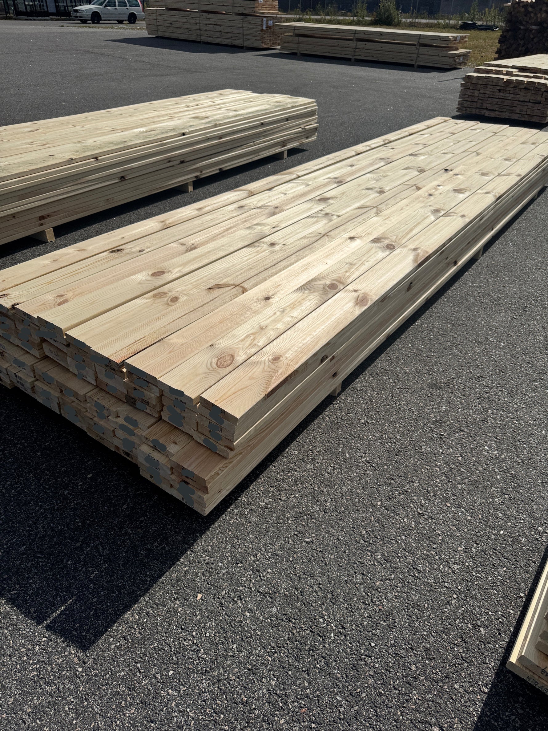 Paket Hyvlad 28x120 – 90st – 4.20 m – ANDRASORTERING