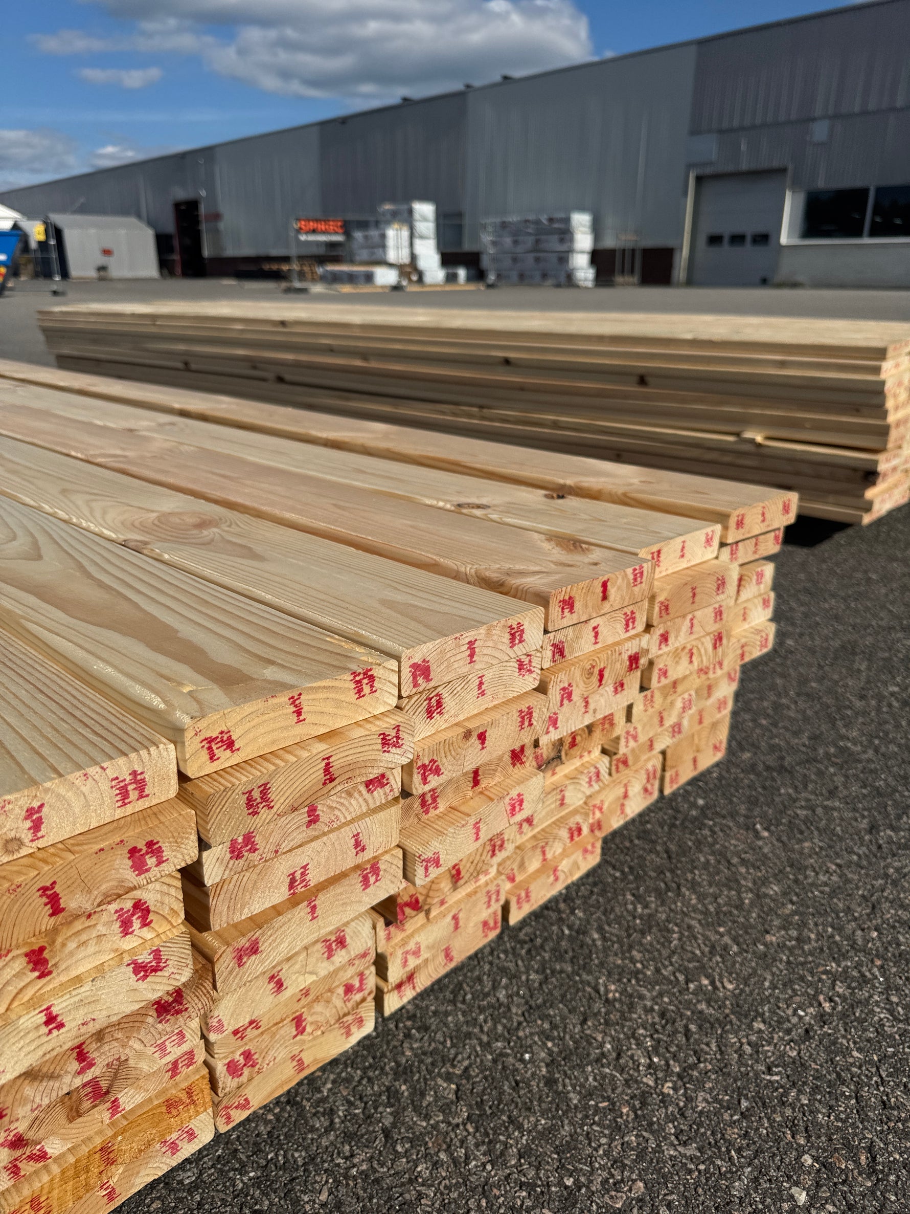 Paket Hyvlad 28x120 – 90st – 4.20 m – ANDRASORTERING