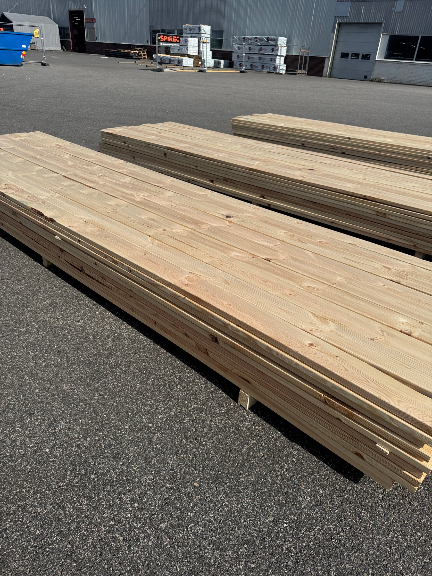 Paket Hyvlad 28x120 – 90st – 4.20 m – ANDRASORTERING