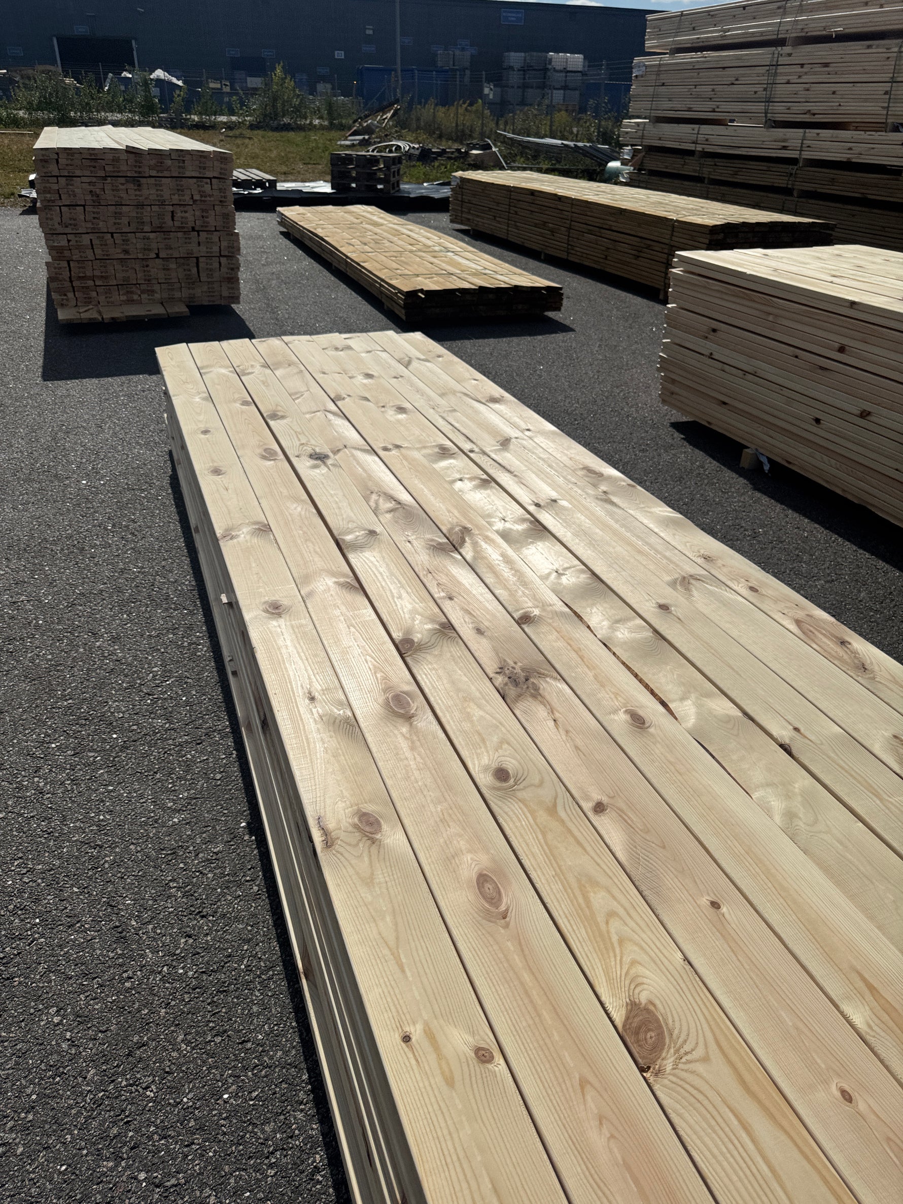 Paket Hyvlad 28x120 – 90st – 4.20 m – ANDRASORTERING