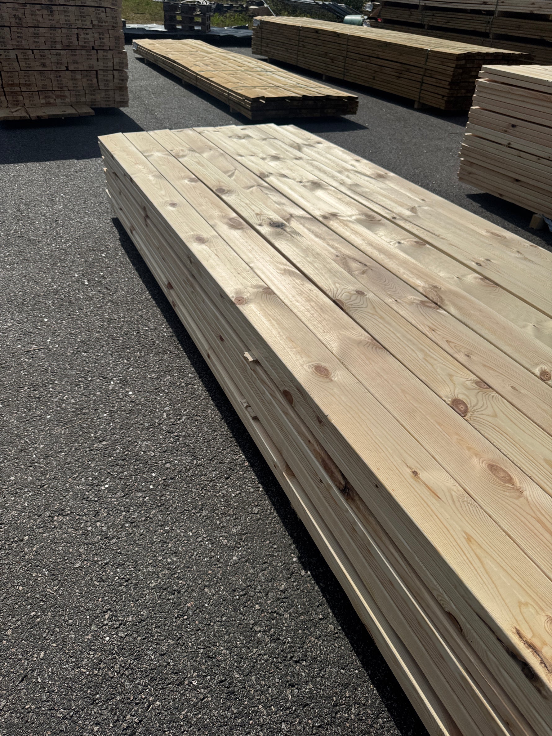 Paket Hyvlad 28x120 – 90st – 4.20 m – ANDRASORTERING