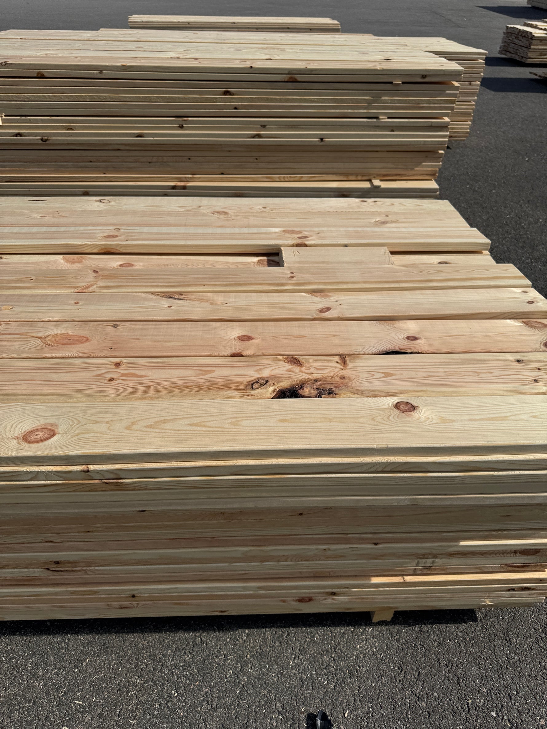 Paket Hyvlad 28x120 – 179st – 3.60–4.20 m – ANDRASORTERING