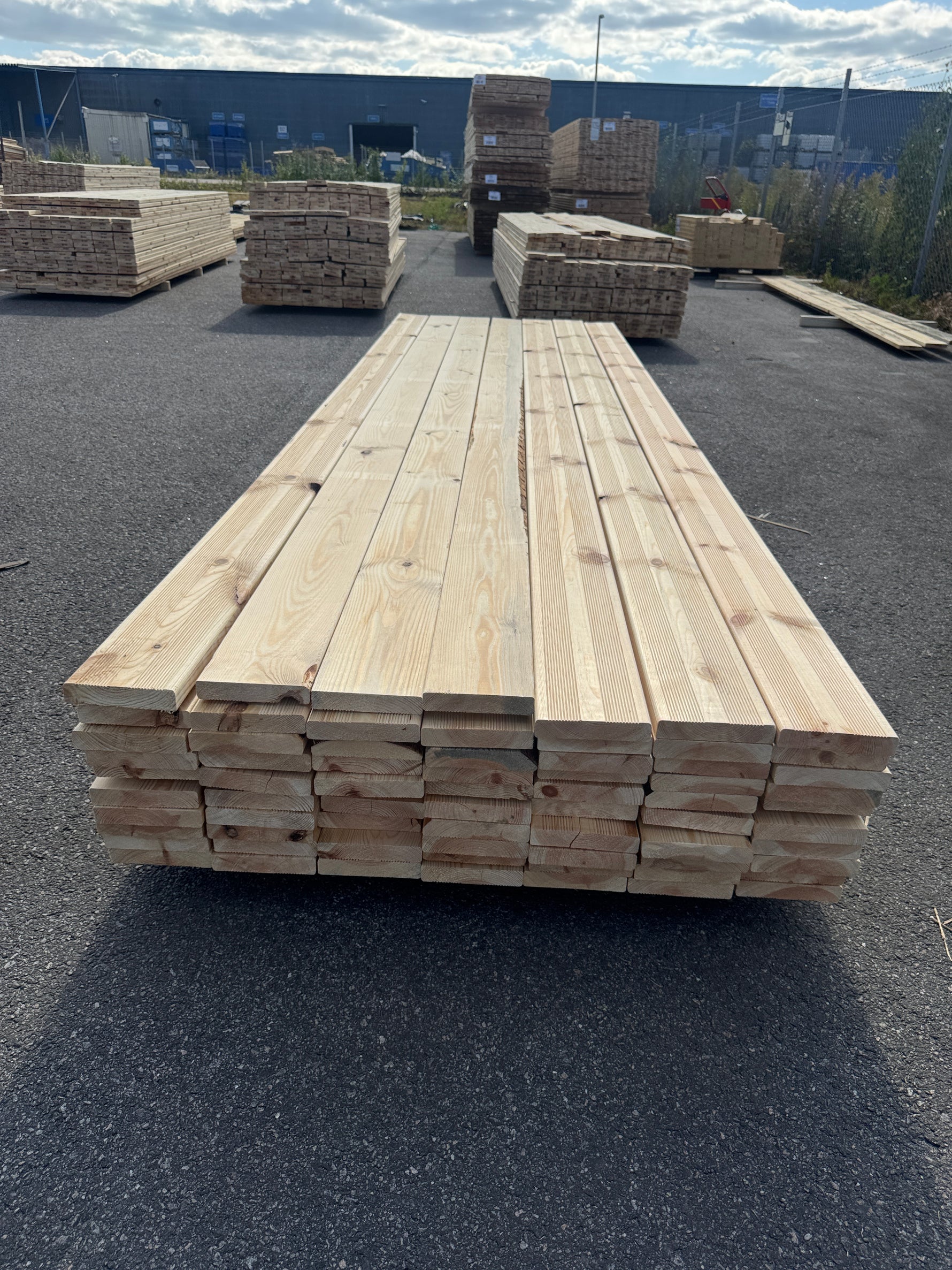 Paket Rillad 28x145 – 70st – 3.60 m – ANDRASORTERING