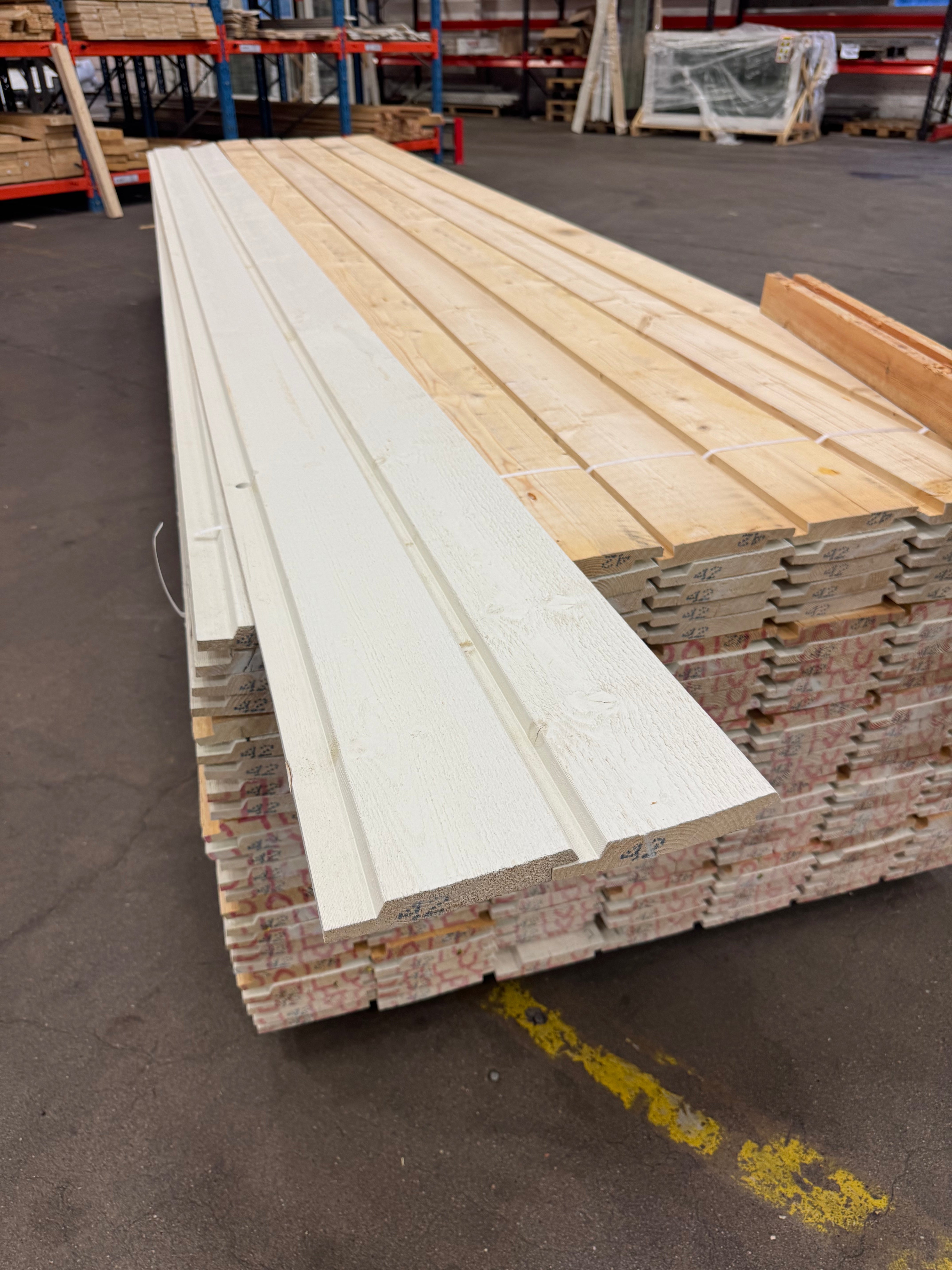 Paket Falspanel 22x145 – 4.20m – Vit (Grund + Mellanstruken) 175st