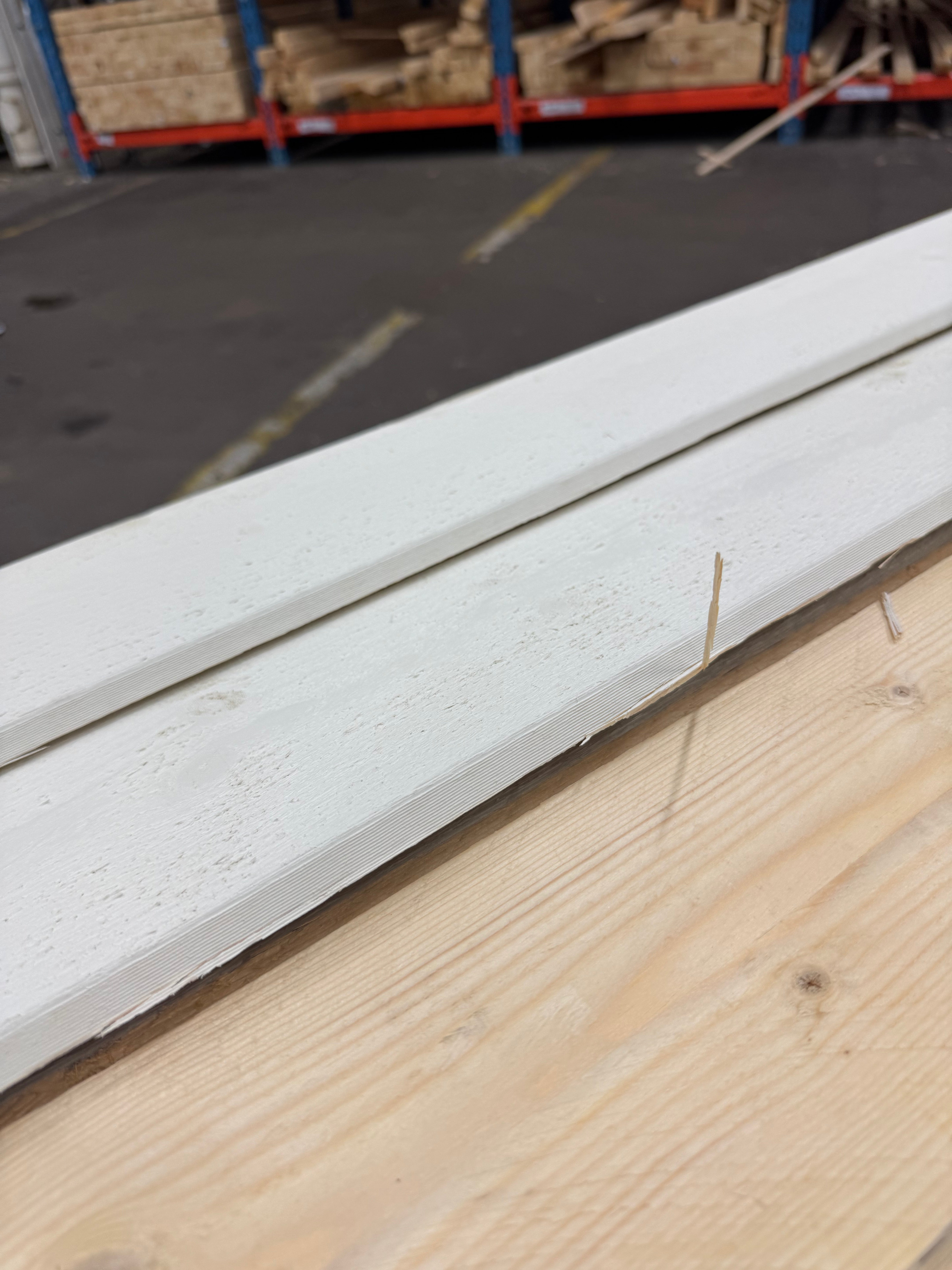 Falspanel 22x145 – 4.20m – Vit (Grund + Mellanstruken)