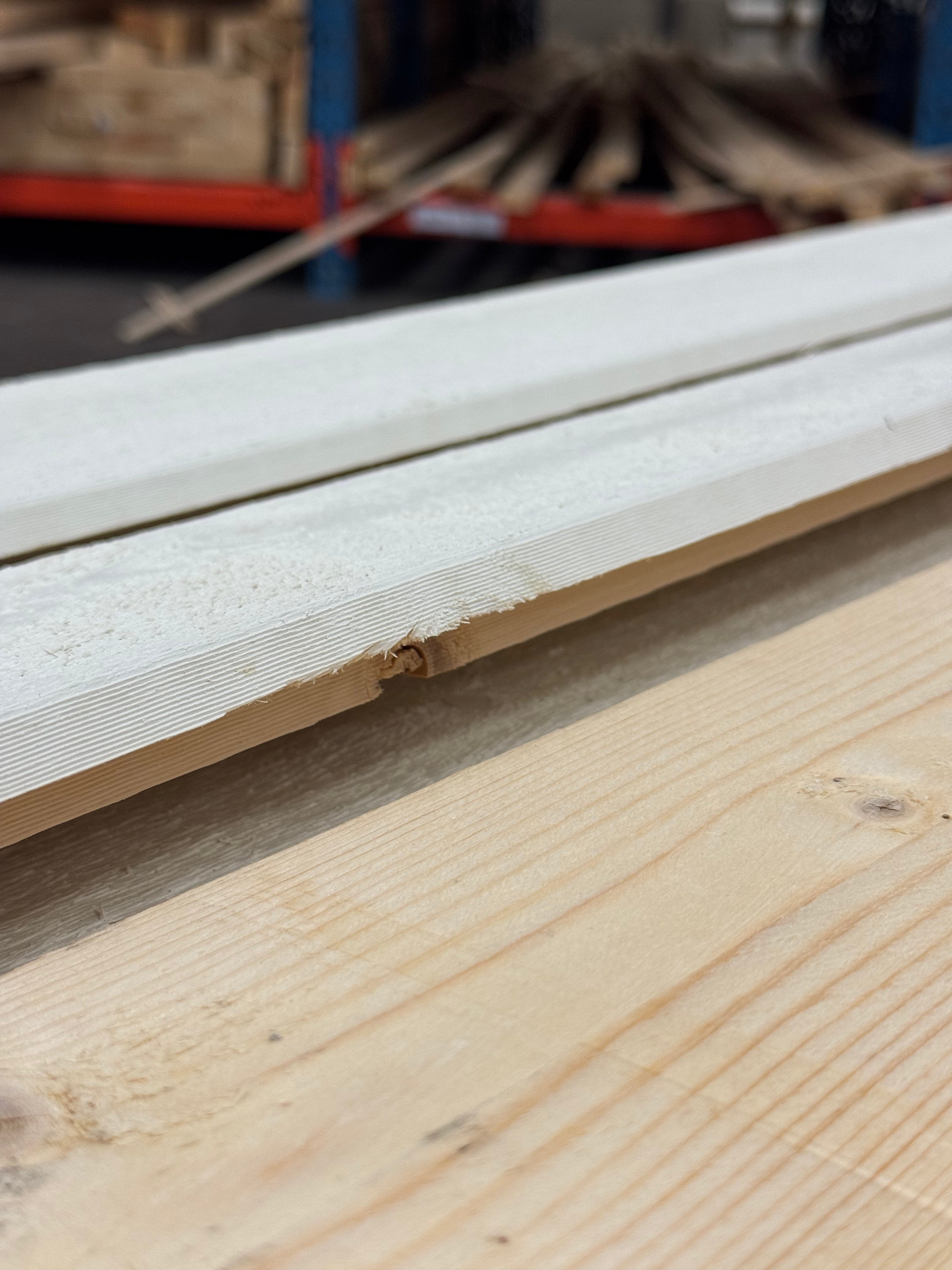 Falspanel 22x145 – 4.20m – Vit (Grund + Mellanstruken)