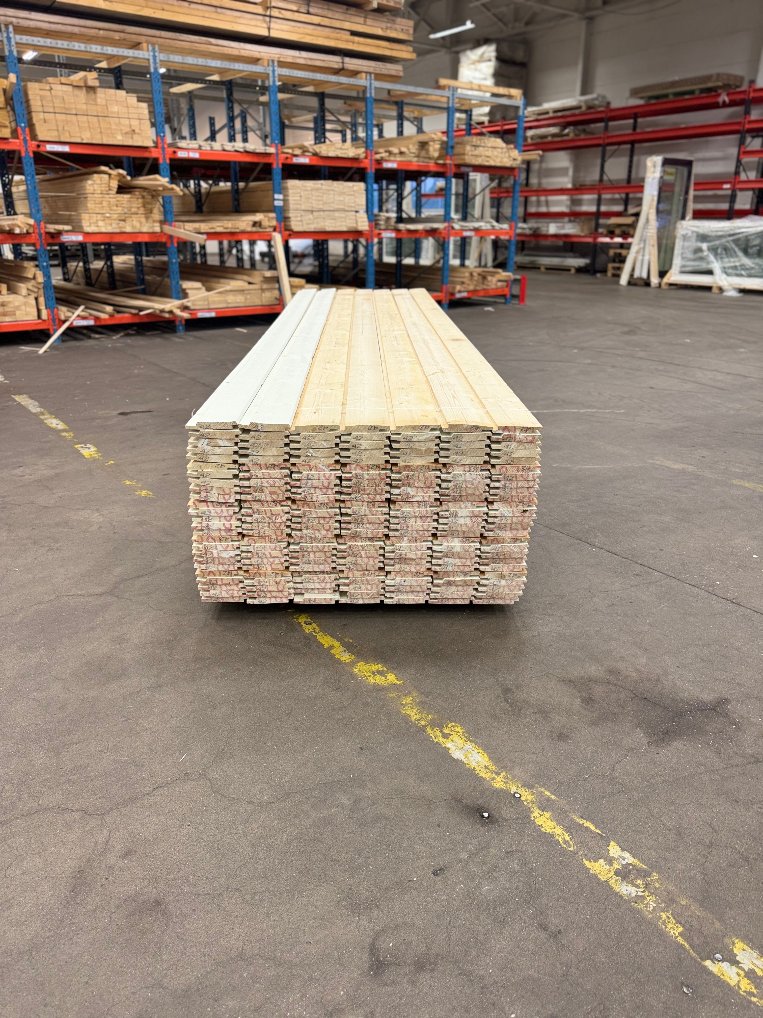 Falspanel 22x145 – 4.20m – Vit (Grund + Mellanstruken)