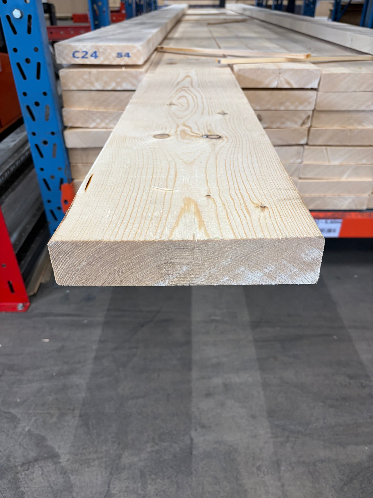 Regel 45x220 – Obehandlad Gran (C24)